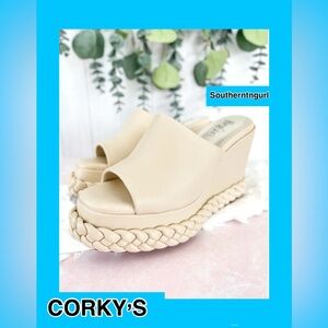 NWT CORKYS “ Resting Beach Face “ Wedge Platform Sandals Platforms Wedges